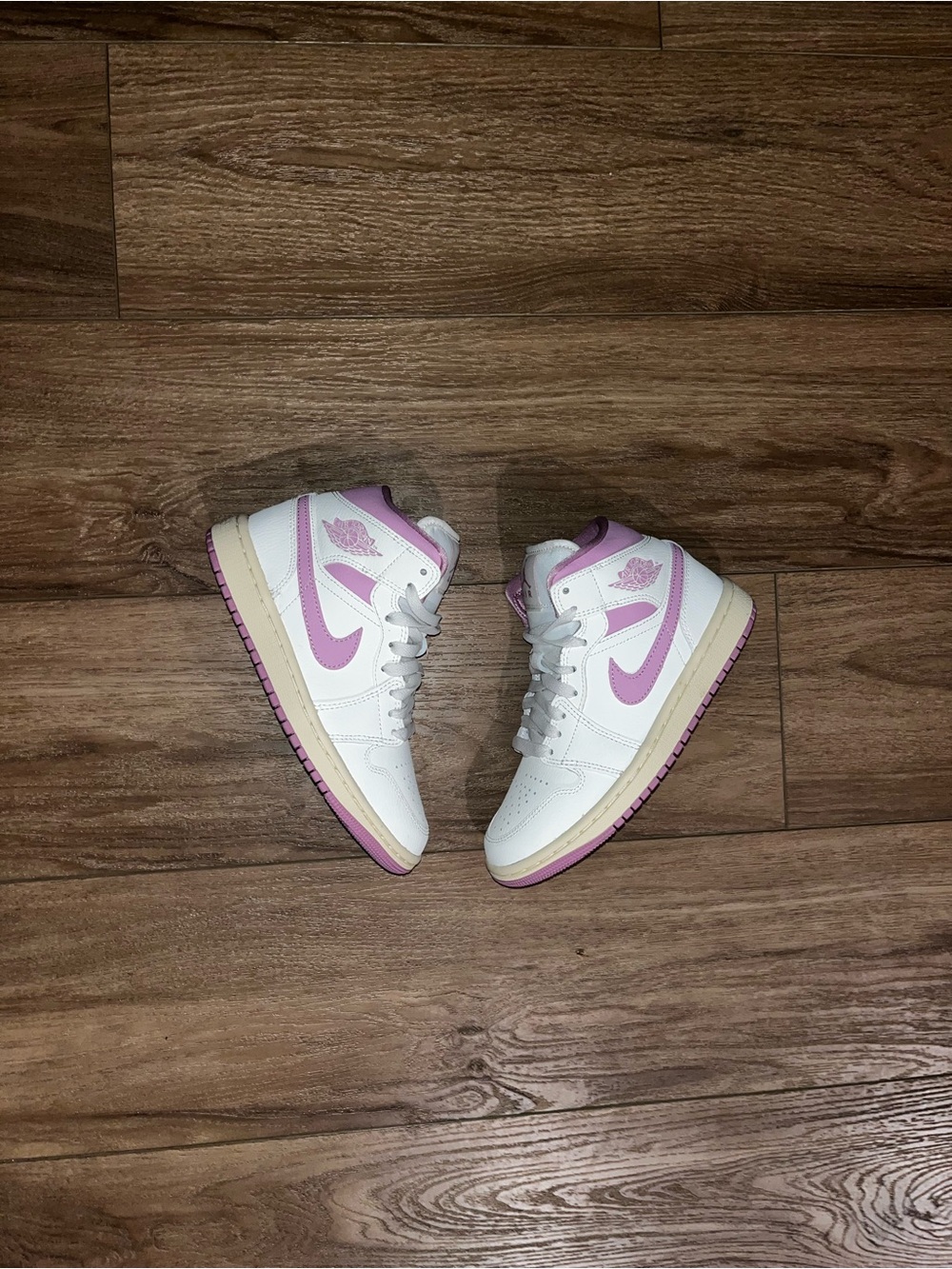 Nike Air Jordan 1 Mid Sail Pink Coconut Milk BQ6472-162 Womens Shoes New Size 5